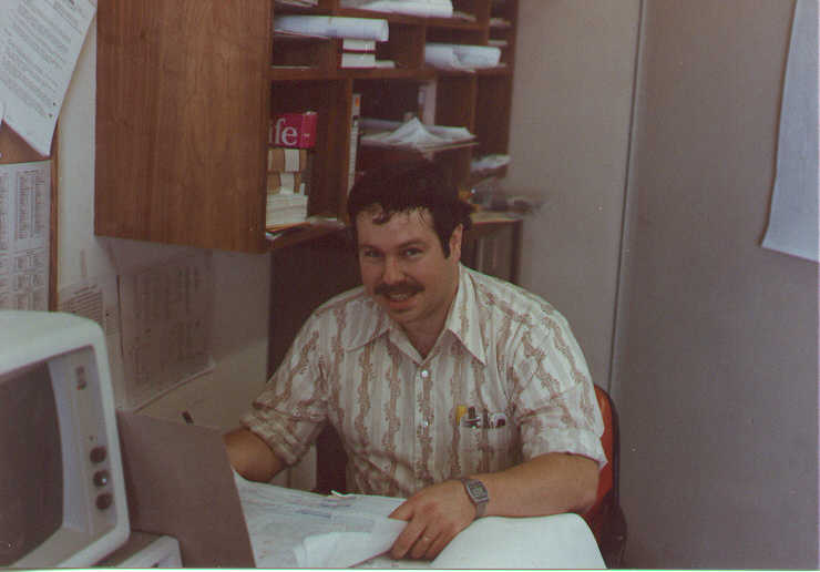 1985-8-AlaskaCCPJimAtWork.jpg